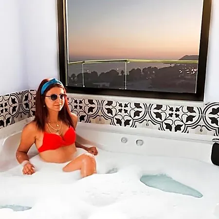 Livaneli Boutique 4*